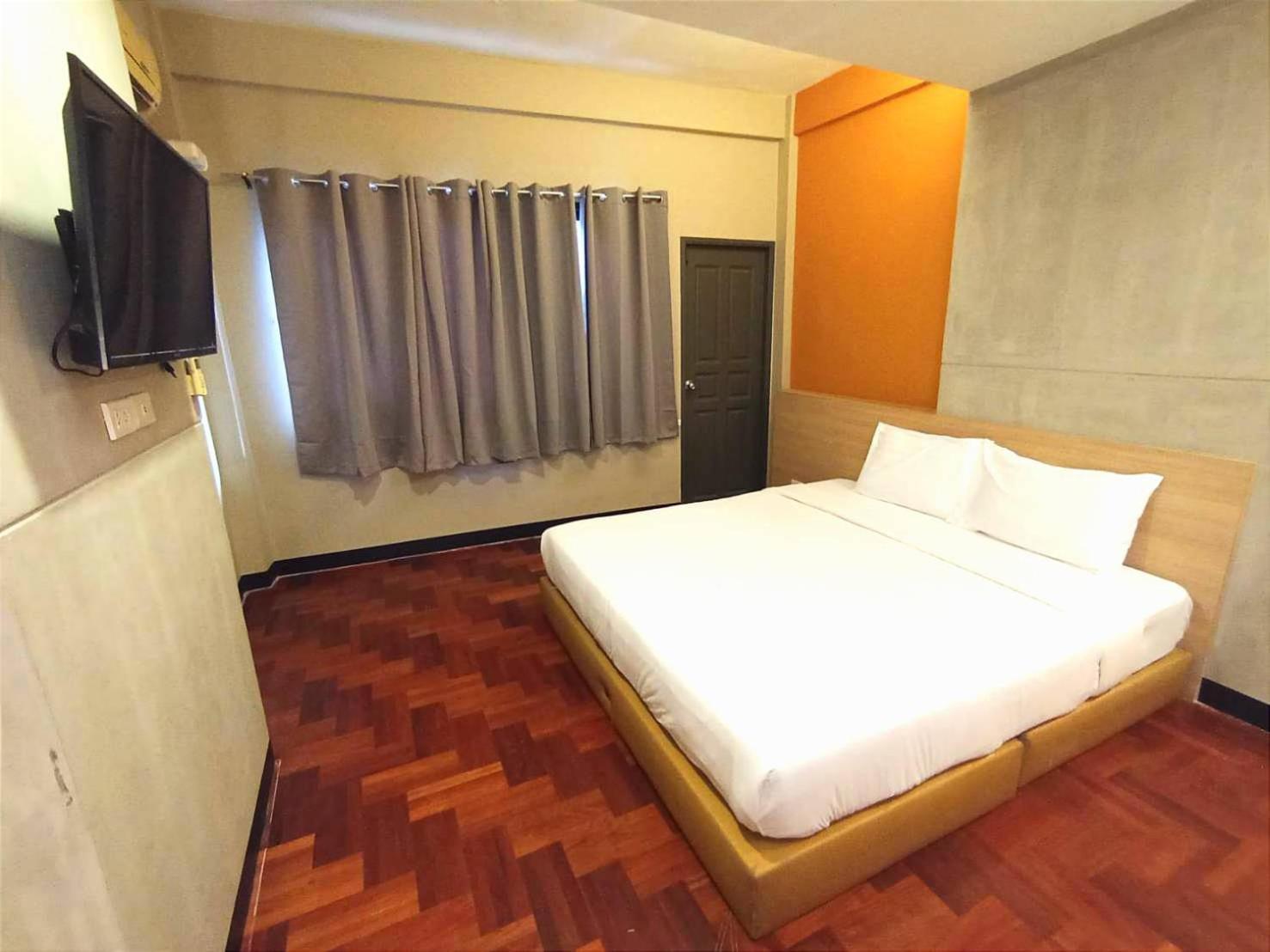 Go Inn Bts Surasak Silom Bkk โกอินน์ บีทีเอส สถานีสุรศักดิ์ Bangkok Exterior foto