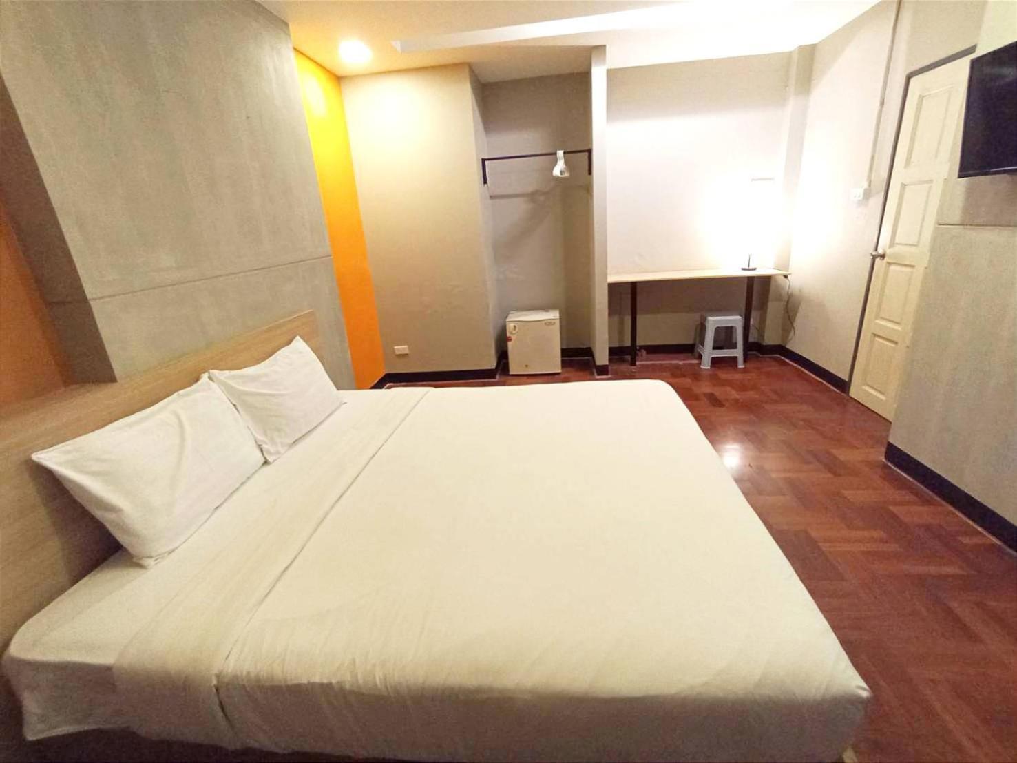 Go Inn Bts Surasak Silom Bkk โกอินน์ บีทีเอส สถานีสุรศักดิ์ Bangkok Exterior foto
